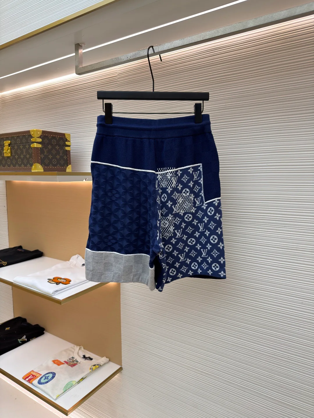 Шорты Мужские Louis Vuitton 17527111
