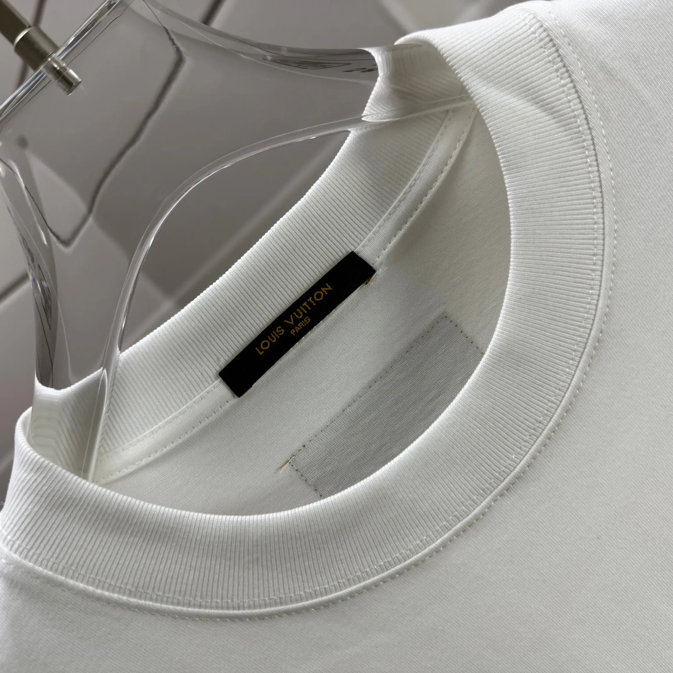 Футболки Женские Louis Vuitton 889893