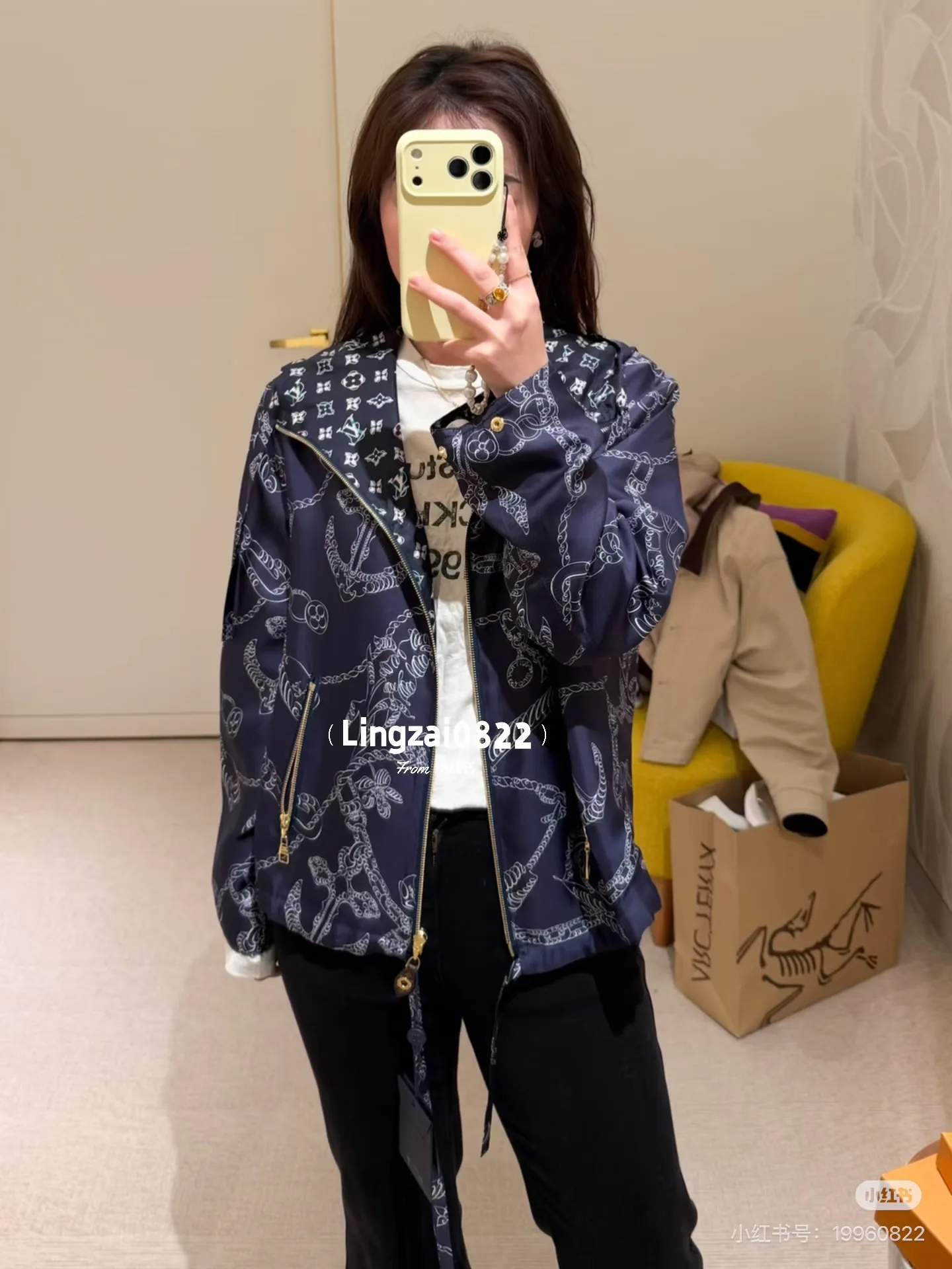 Куртки И Пуховики Женские Louis Vuitton 12649546