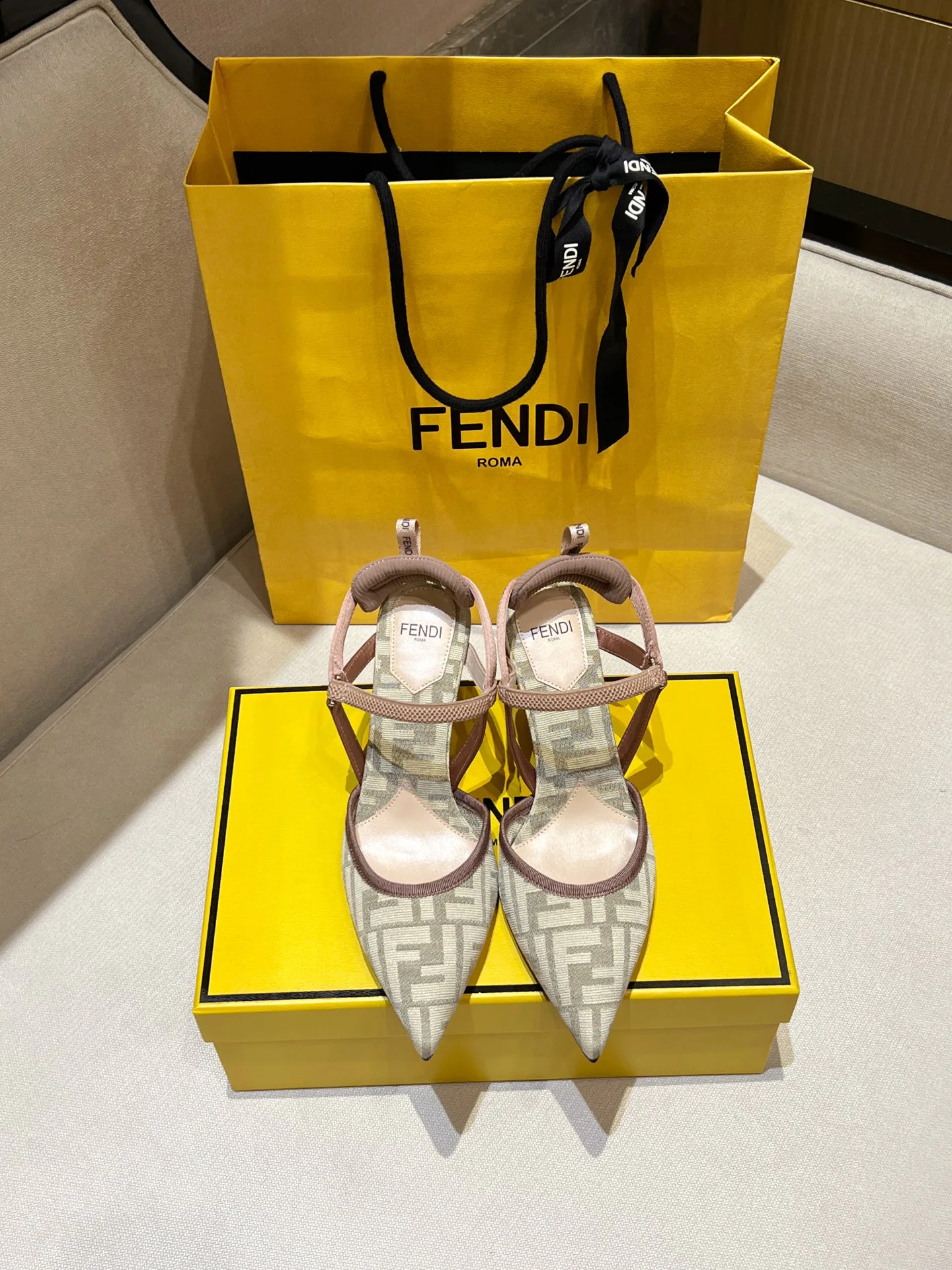 Туфли Женские Fendi 11209739