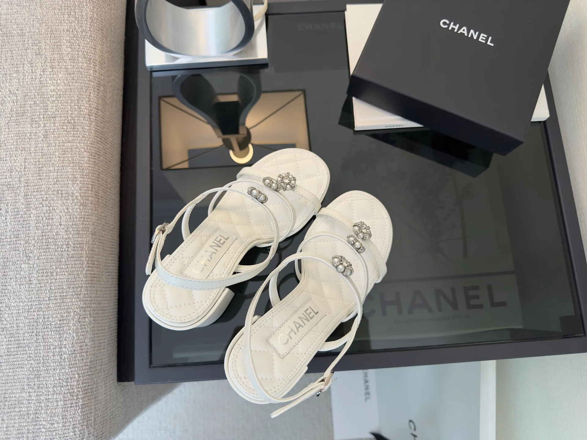 Босоножки Женские Chanel 18107372