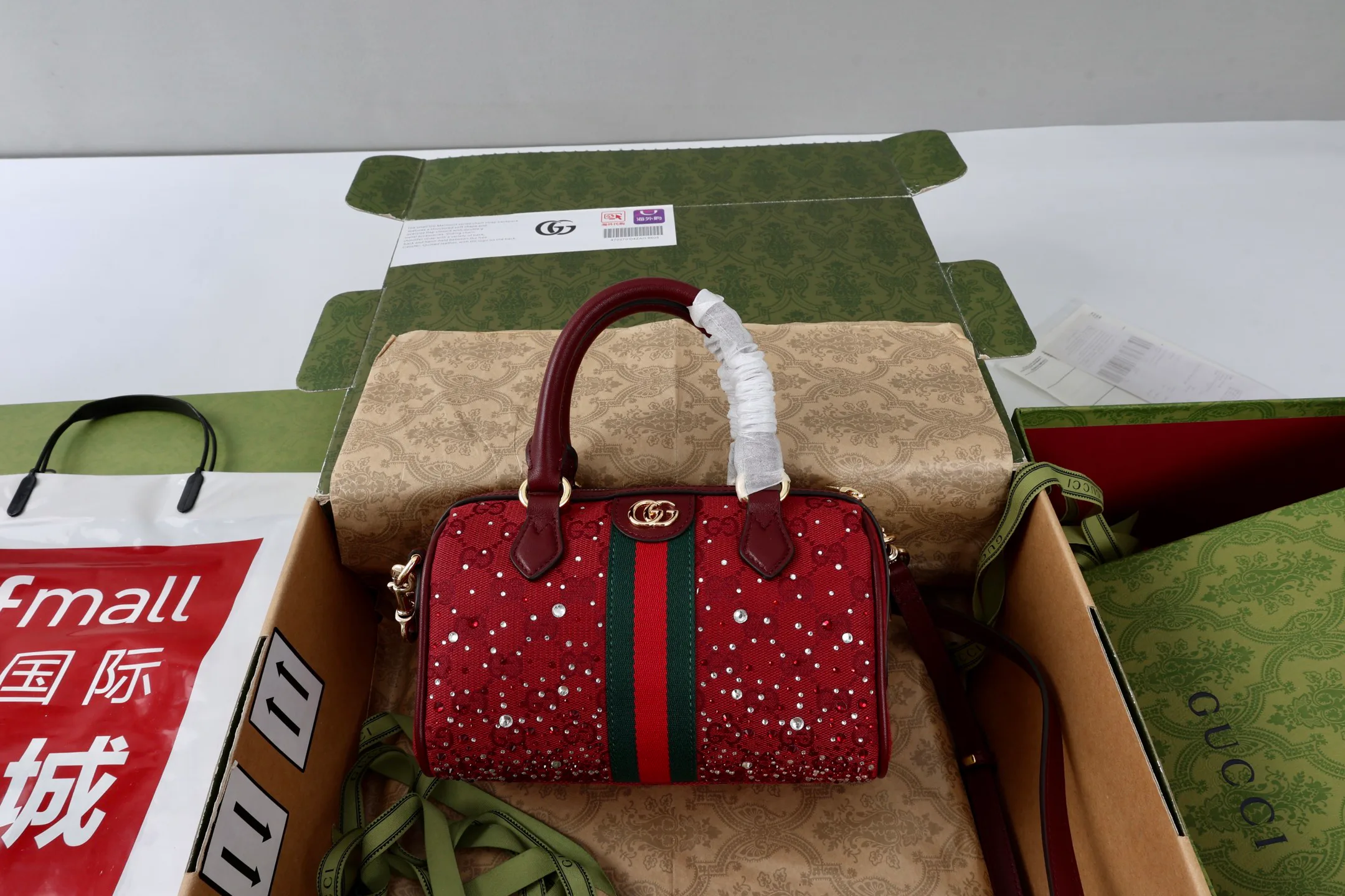 Классические Сумки Женские Gucci 18065275