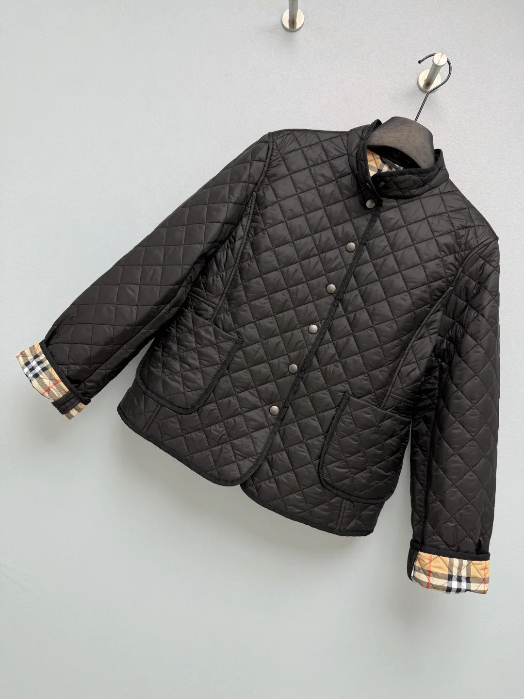 Куртки И Пуховики Женские Burberry 18512943