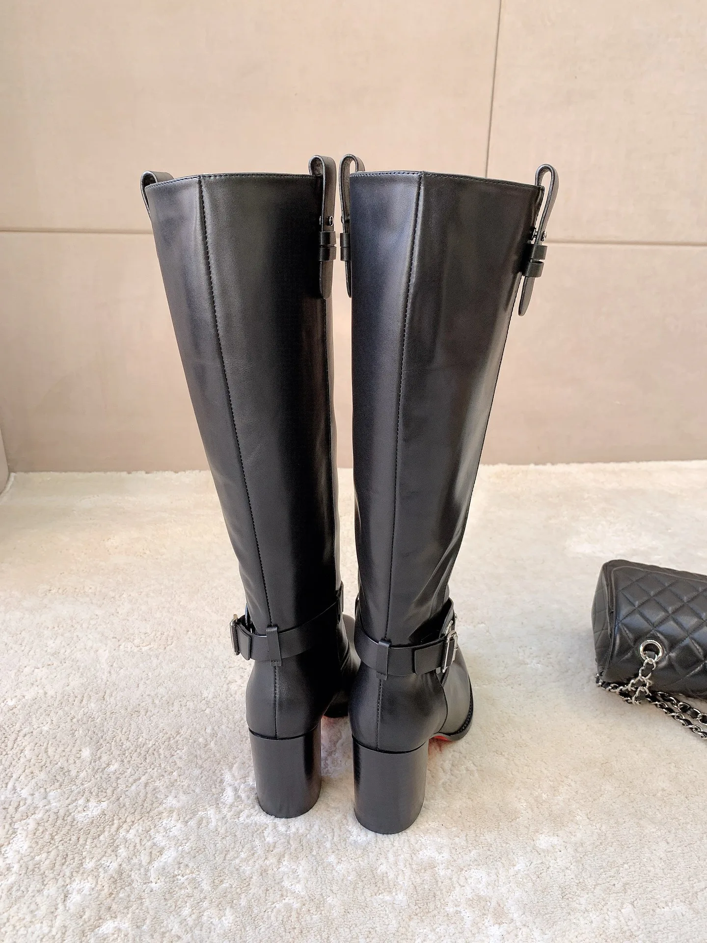 Сапоги Женские Christian Louboutin 17962788