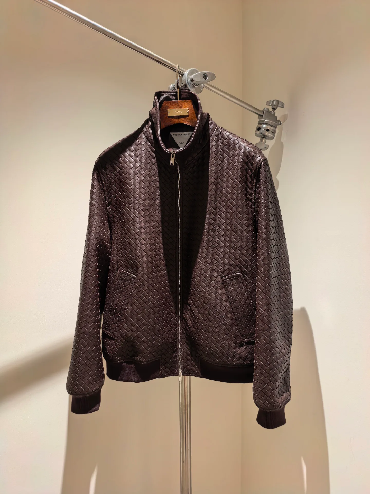 Кожаные Куртки И Дублёнки Женские Bottega Veneta 11113983