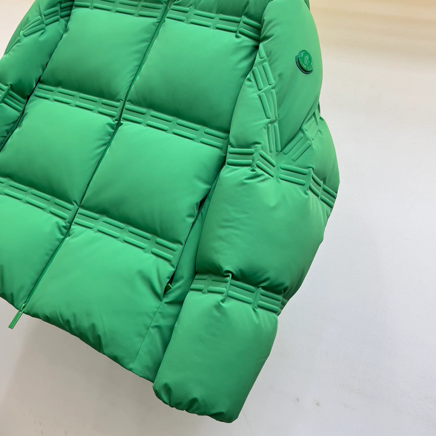 Куртки И Пуховики Женские Moncler 844081