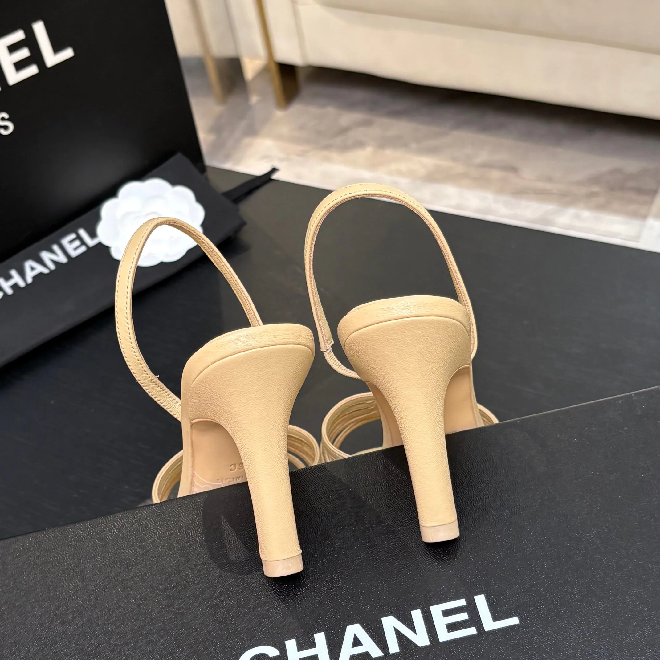 Босоножки Женские Chanel 16932184