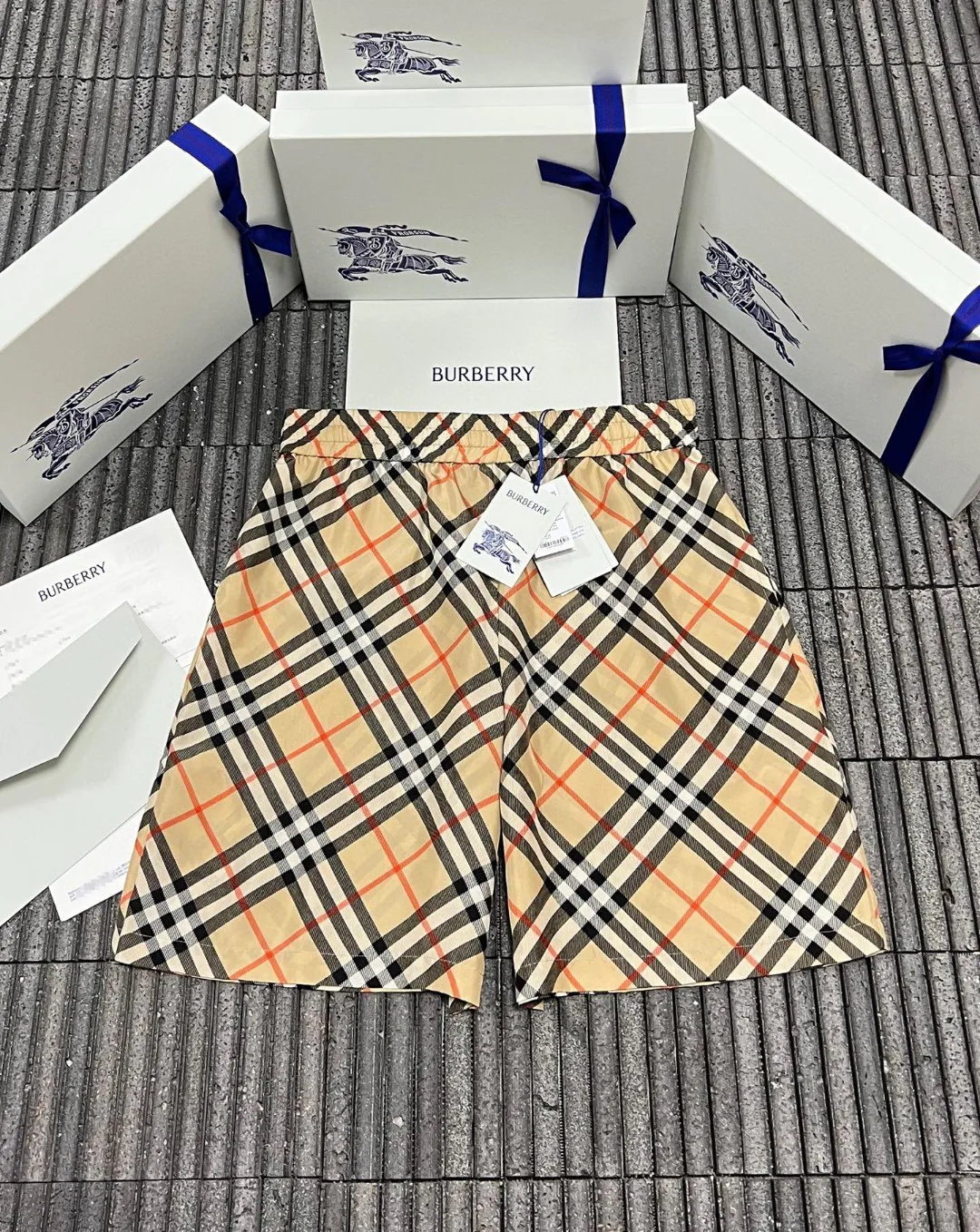 Шорты Мужские Burberry 11701846