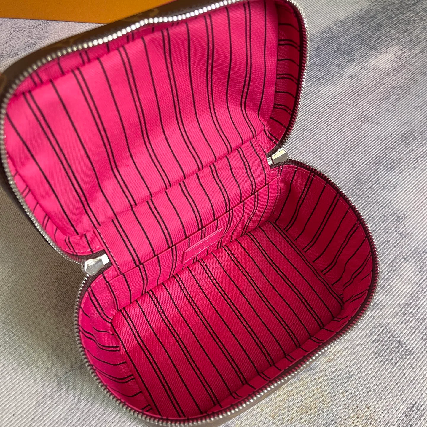 Классические Сумки Женские Louis Vuitton 1850370