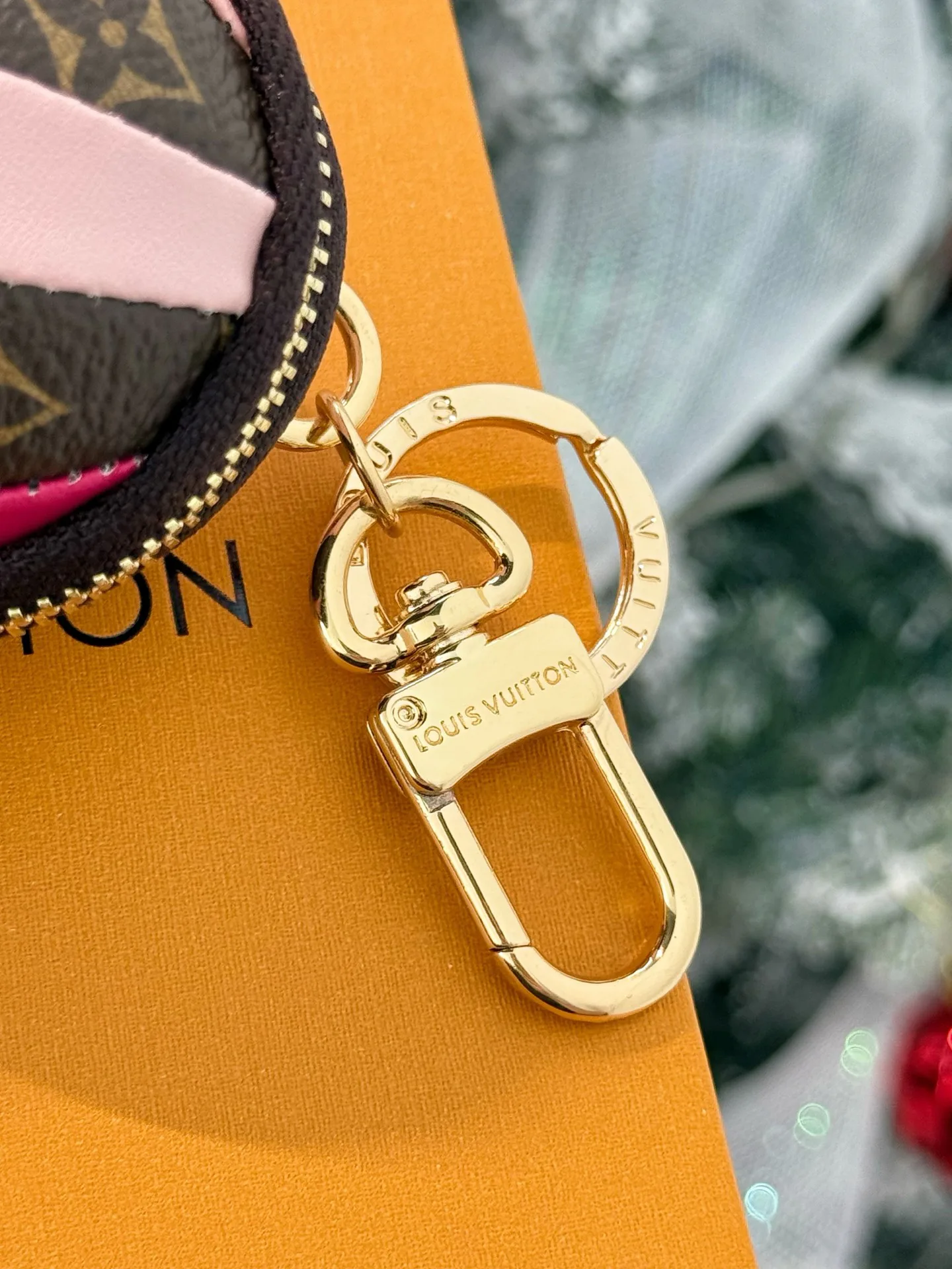 Ключницы Louis Vuitton 17897128