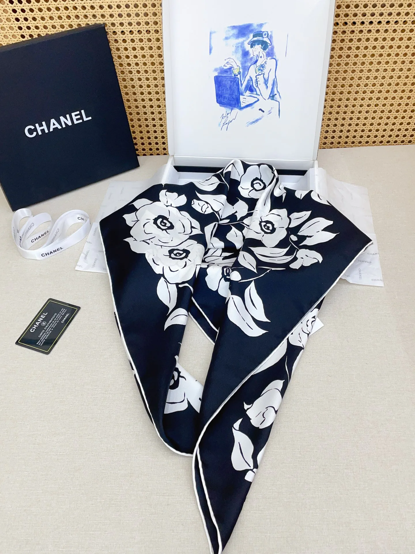 Платки Chanel 13119716