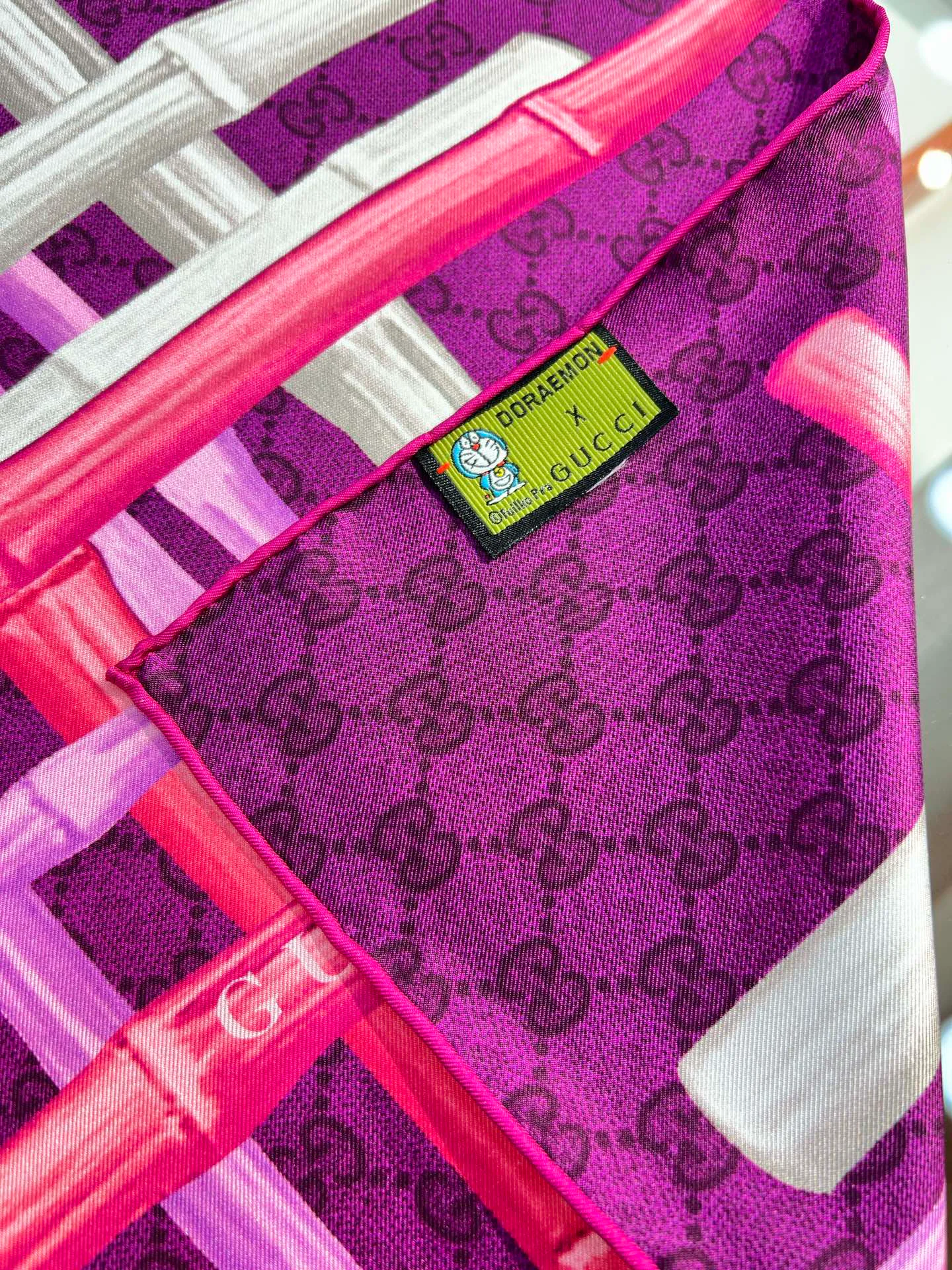 Шарфы Gucci 807696