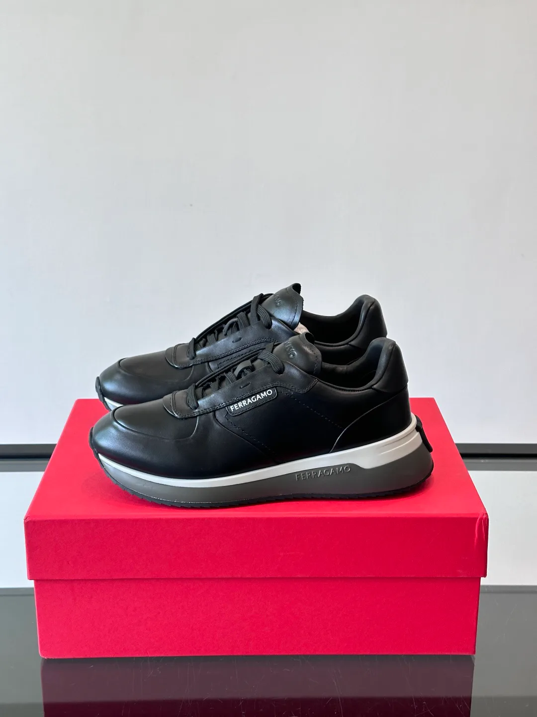 Кроссовки Мужские Salvatore Ferragamo 10615049