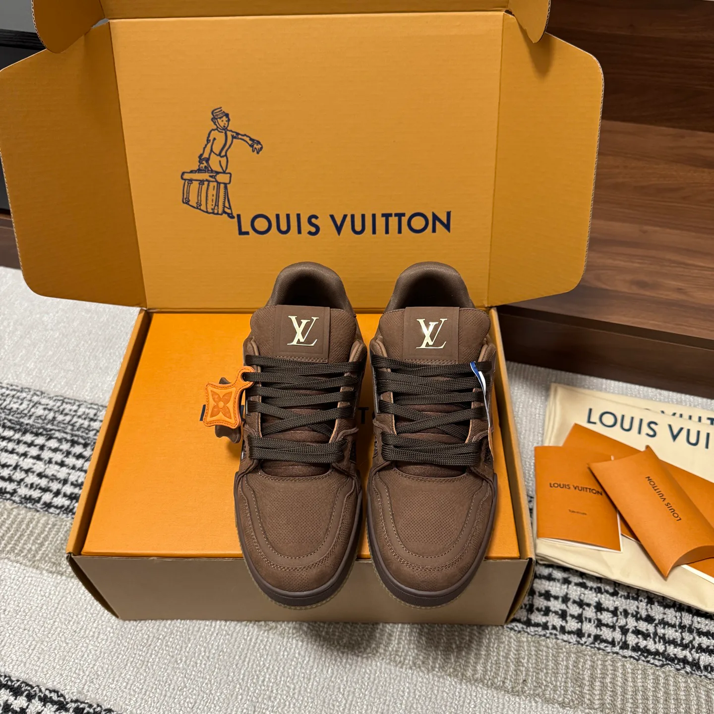 Кроссовки Женские Louis Vuitton 1546838