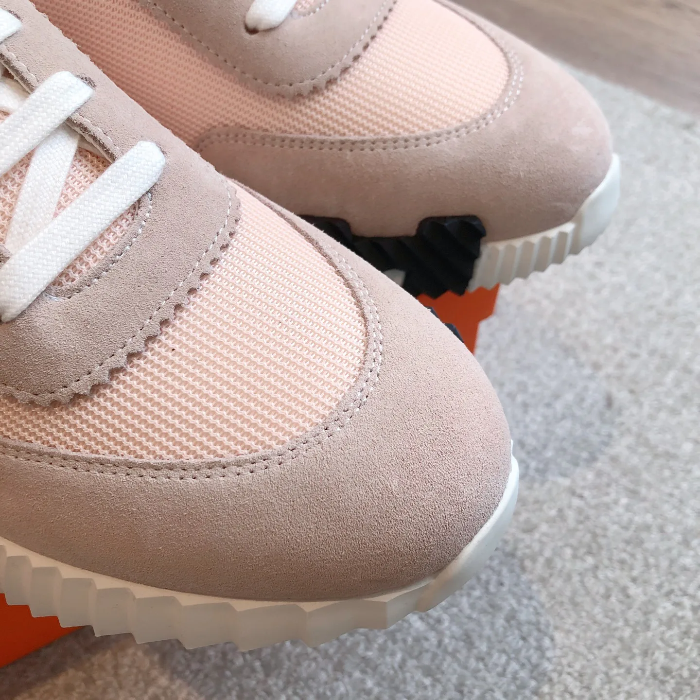 Кроссовки Женские Hermes 1154409