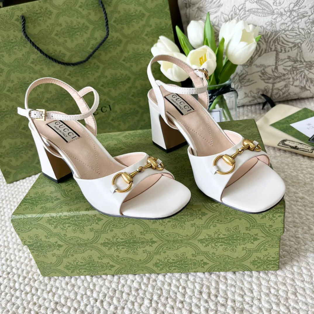 Босоножки Женские Gucci 17614718