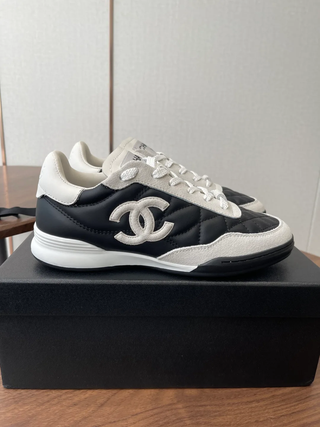Кроссовки Женские Chanel 11863256