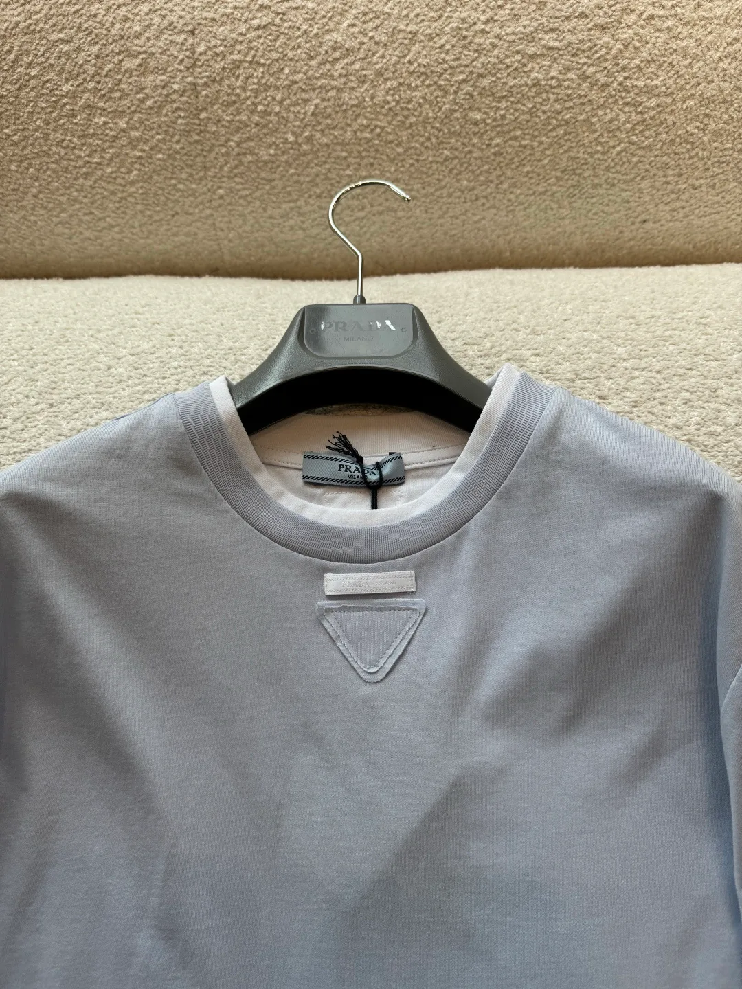 Футболки Женские Prada 17768989