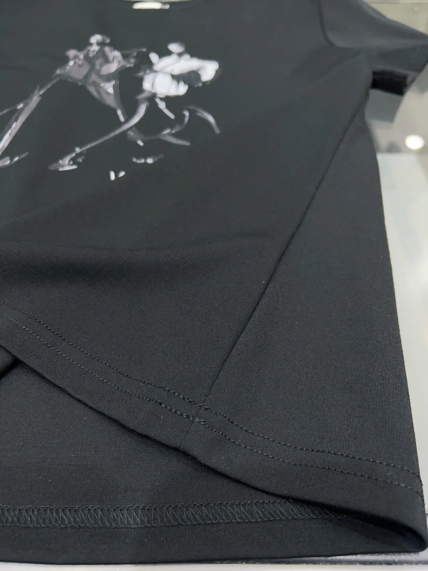 Футболки Женские Saint Laurent 13319720