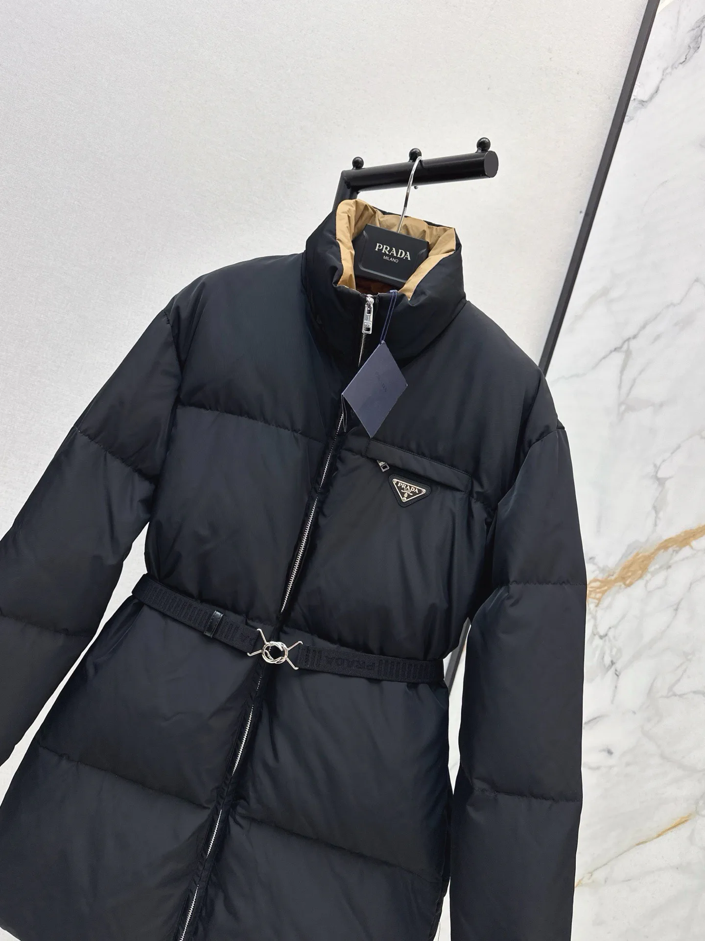 Куртки И Пуховики Женские Prada 19323471