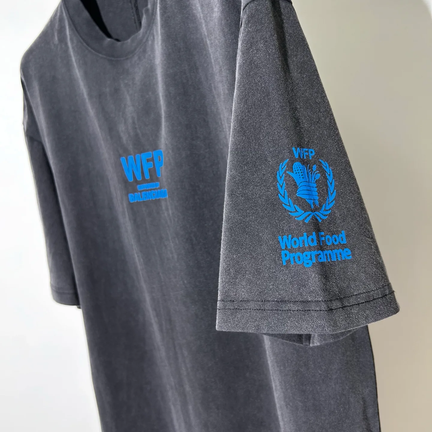 Футболки Мужские Balenciaga 1859573