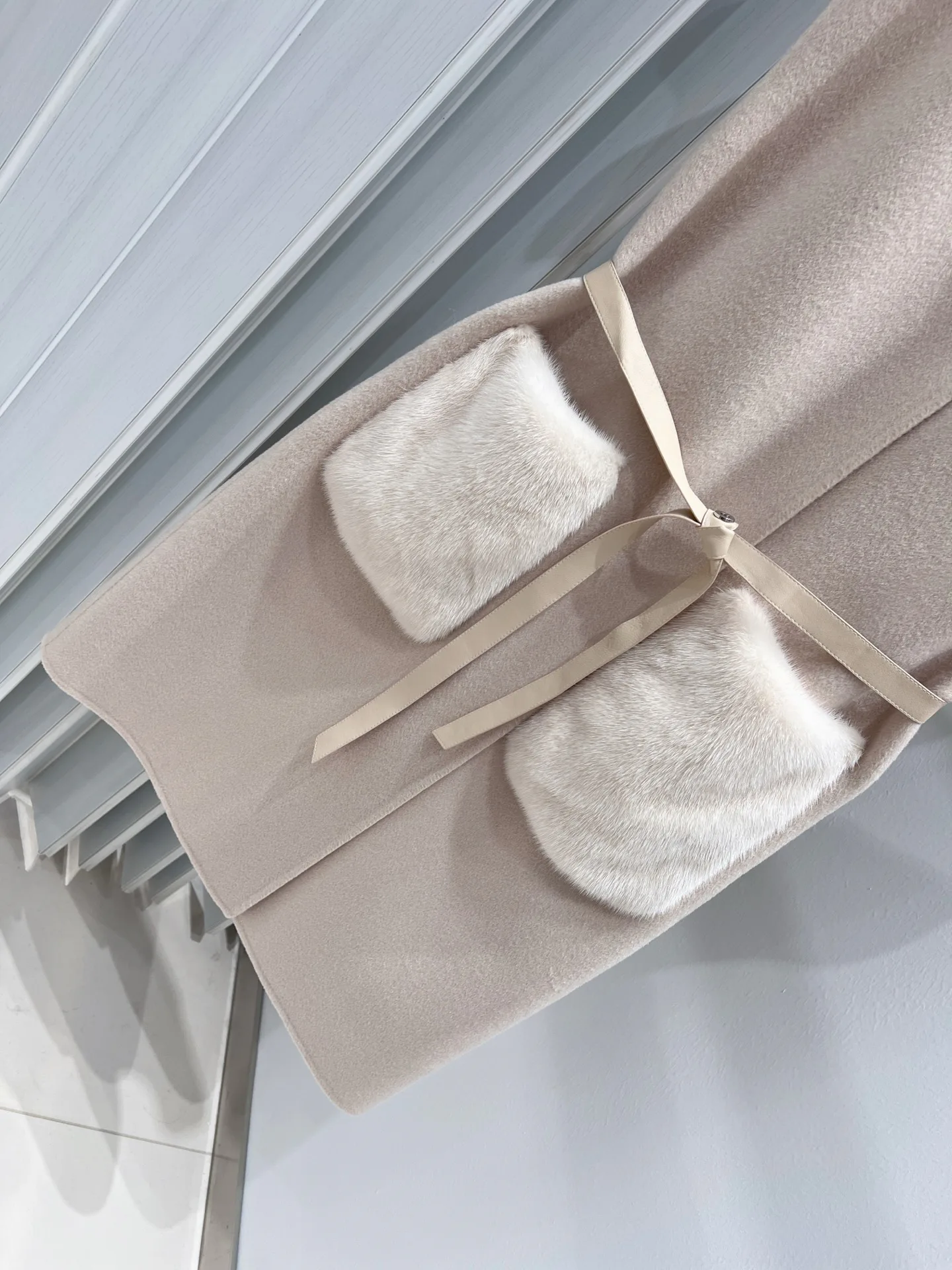 Жилеты Женские Loro Piana 18172520