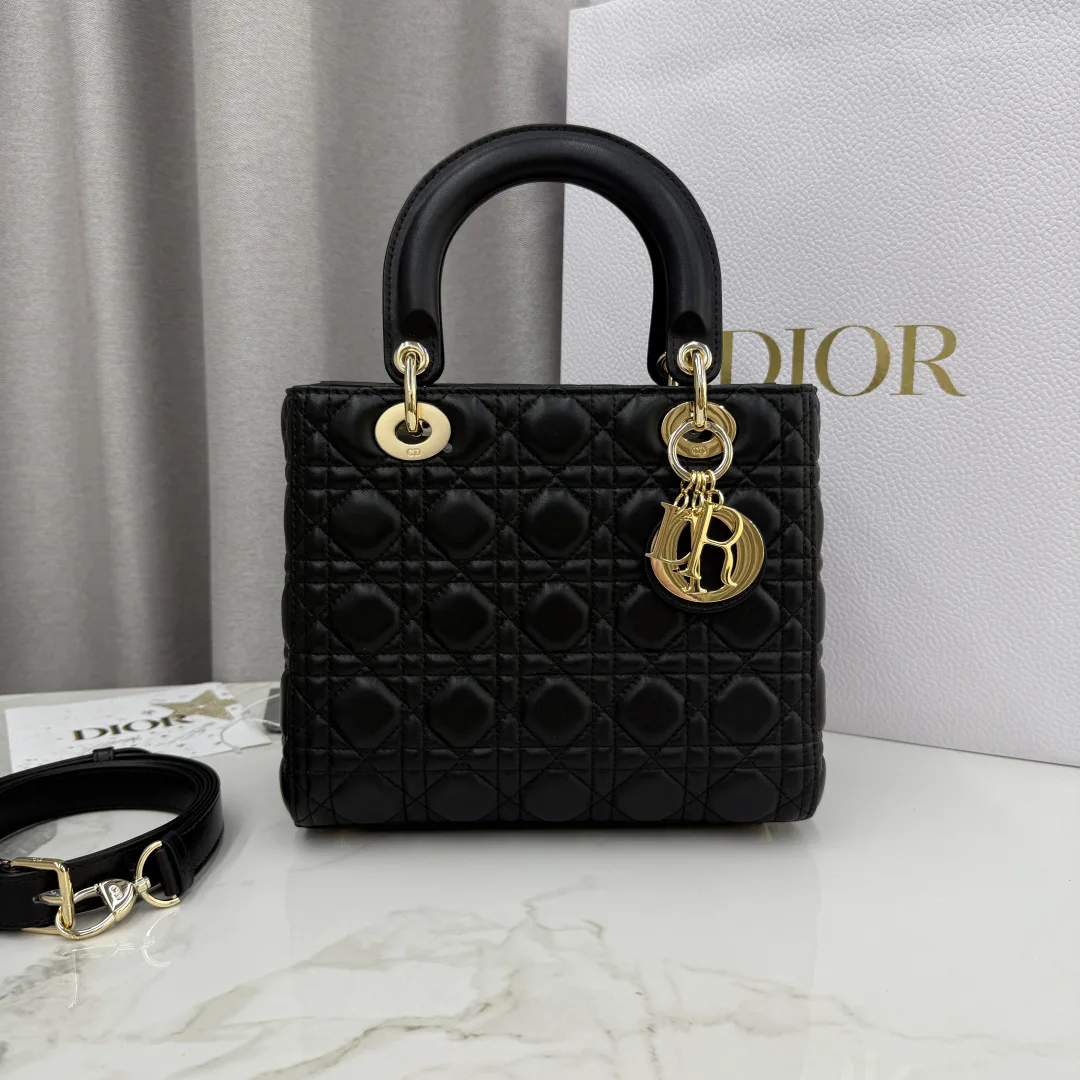 Классические Сумки Женские Christian Dior 18116349