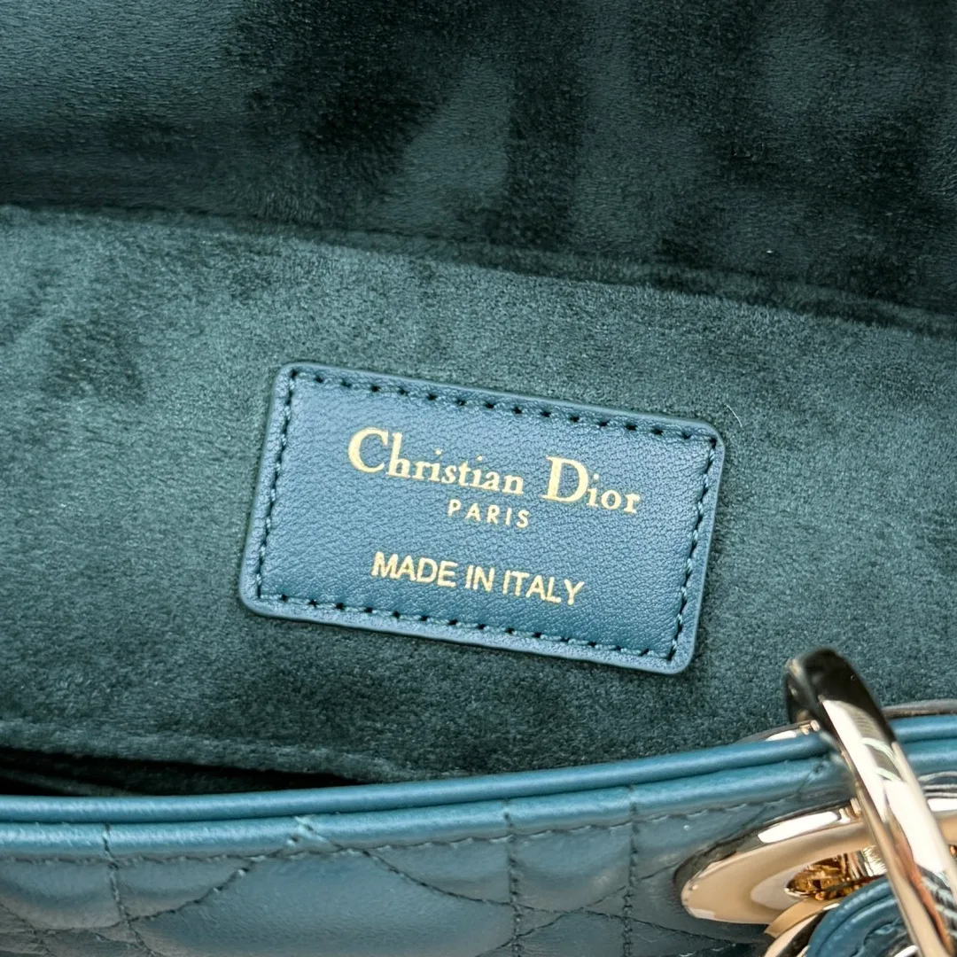 Классические Сумки Женские Christian Dior 18242048