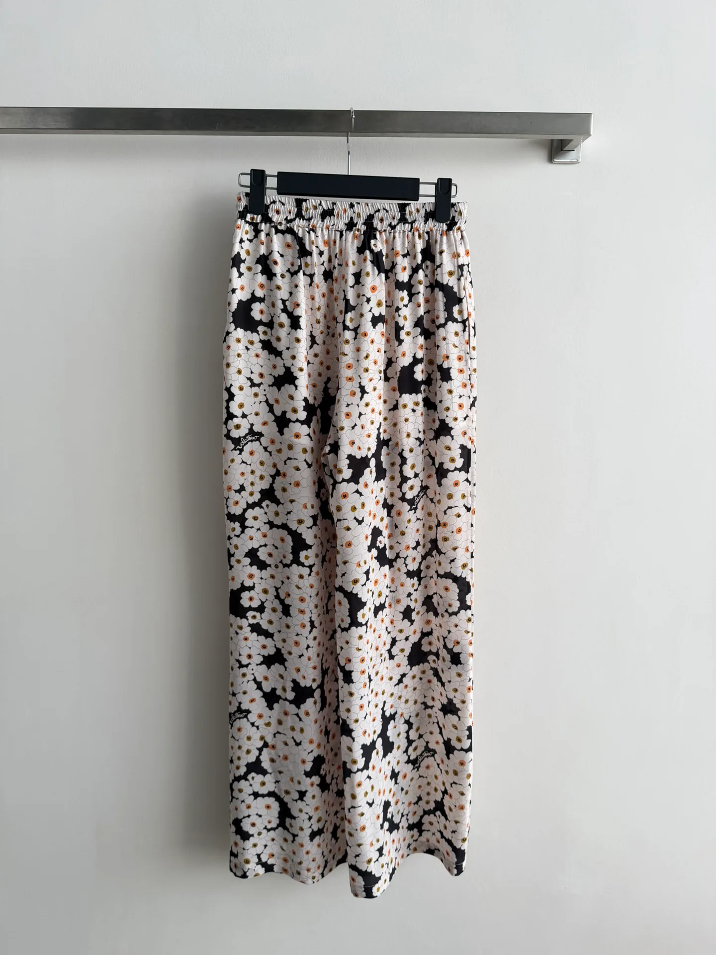 Брюки Женские Valentino 11452176