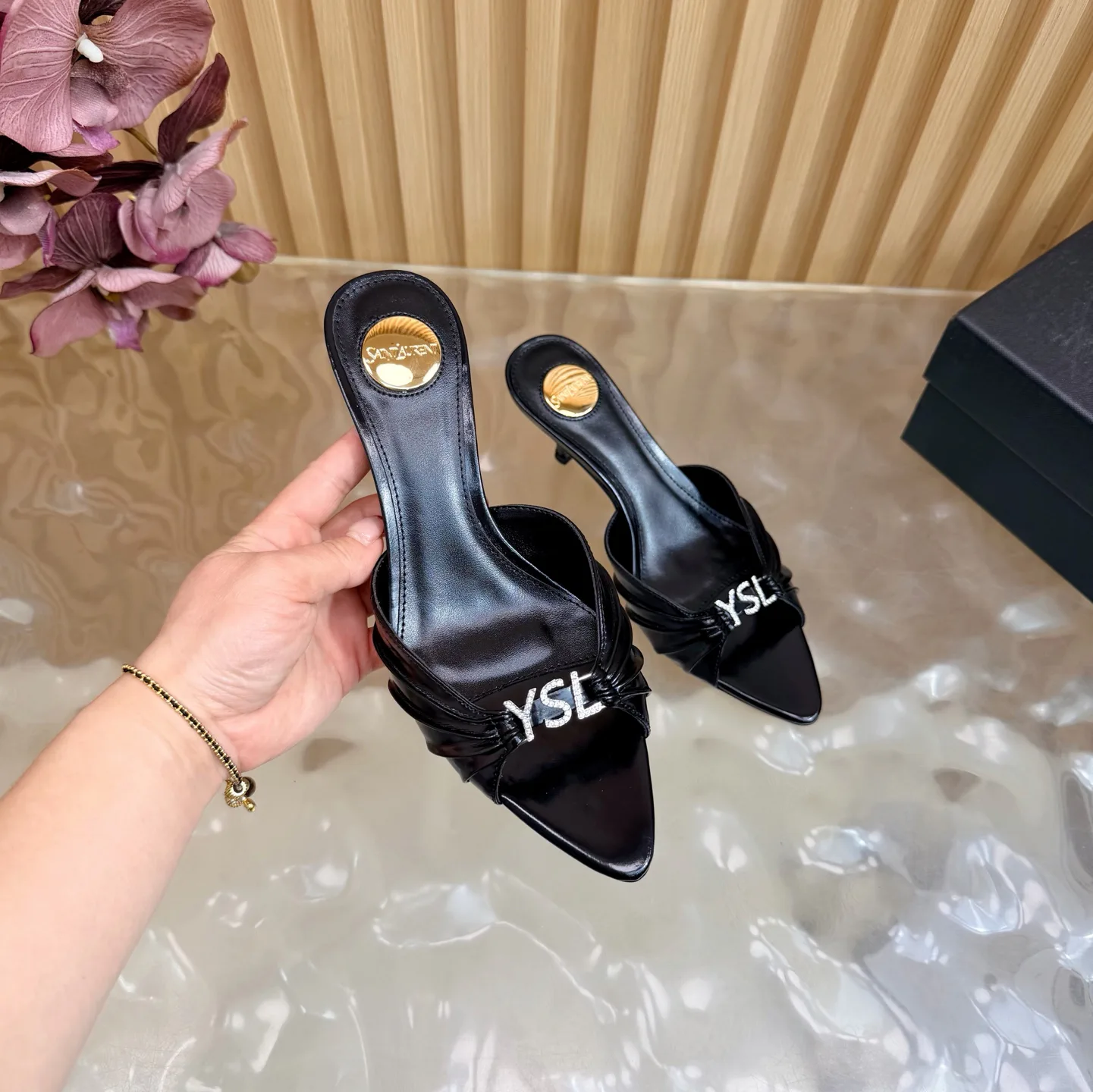 Босоножки Женские Saint Laurent 11660280
