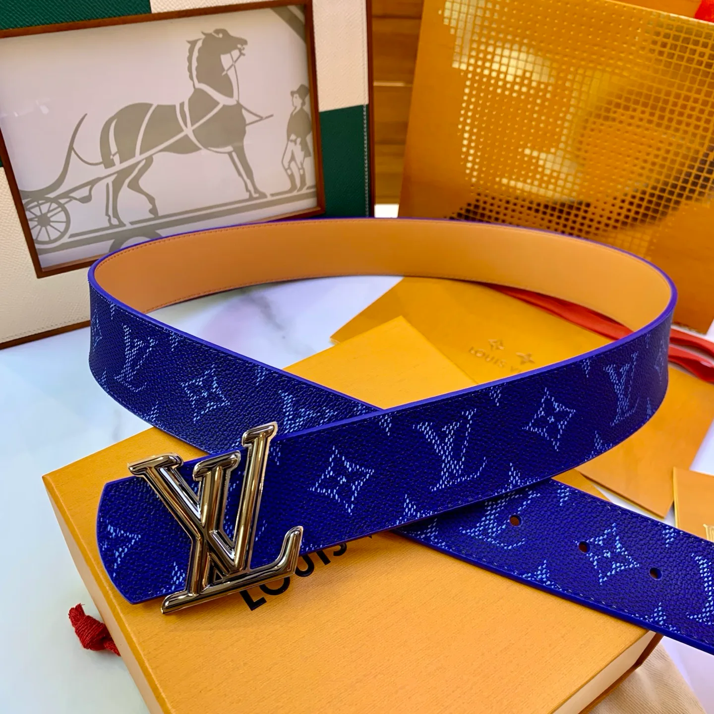 Ремни Louis Vuitton 17725240