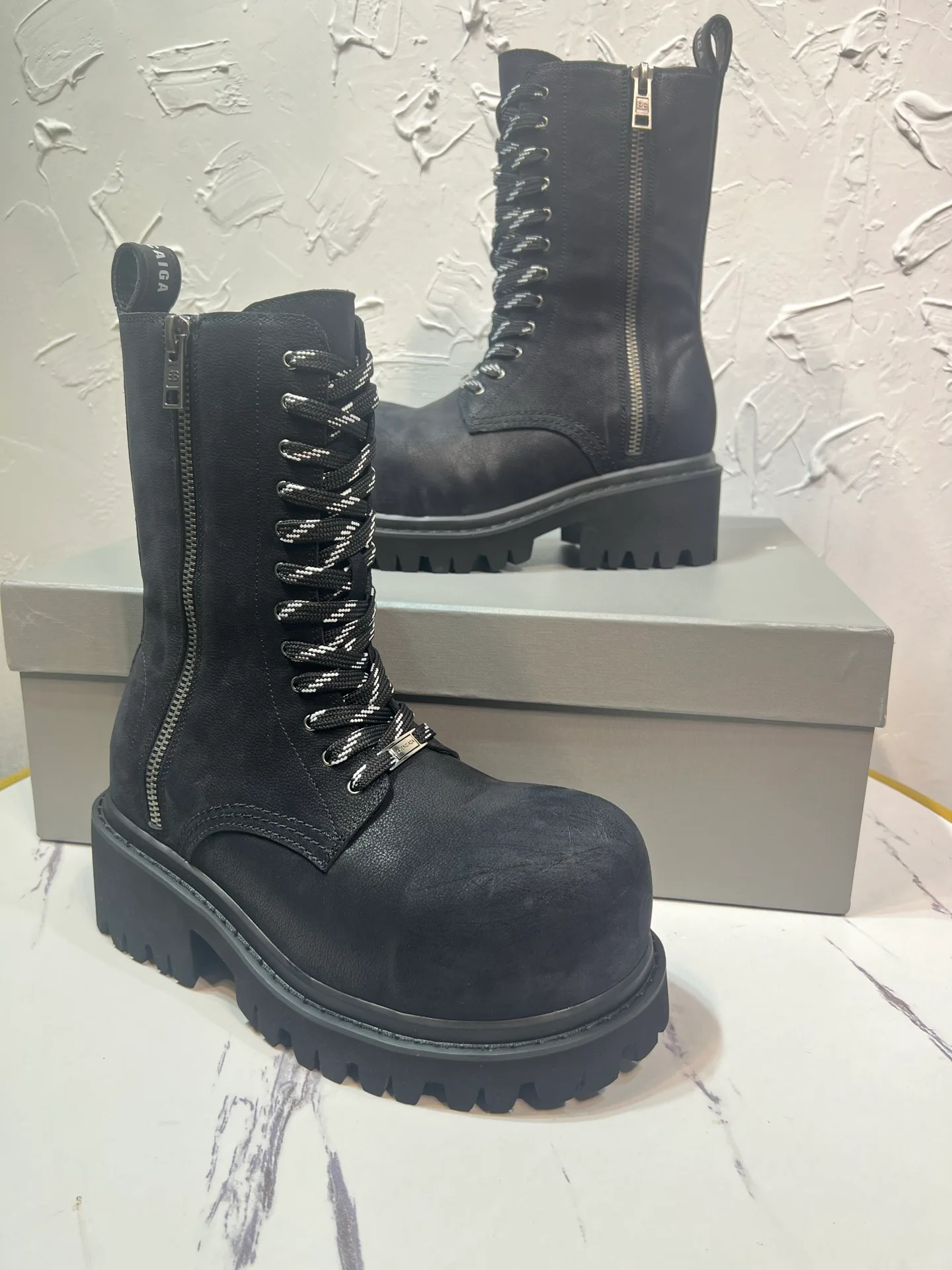 Ботинки Женские Balenciaga 18225224