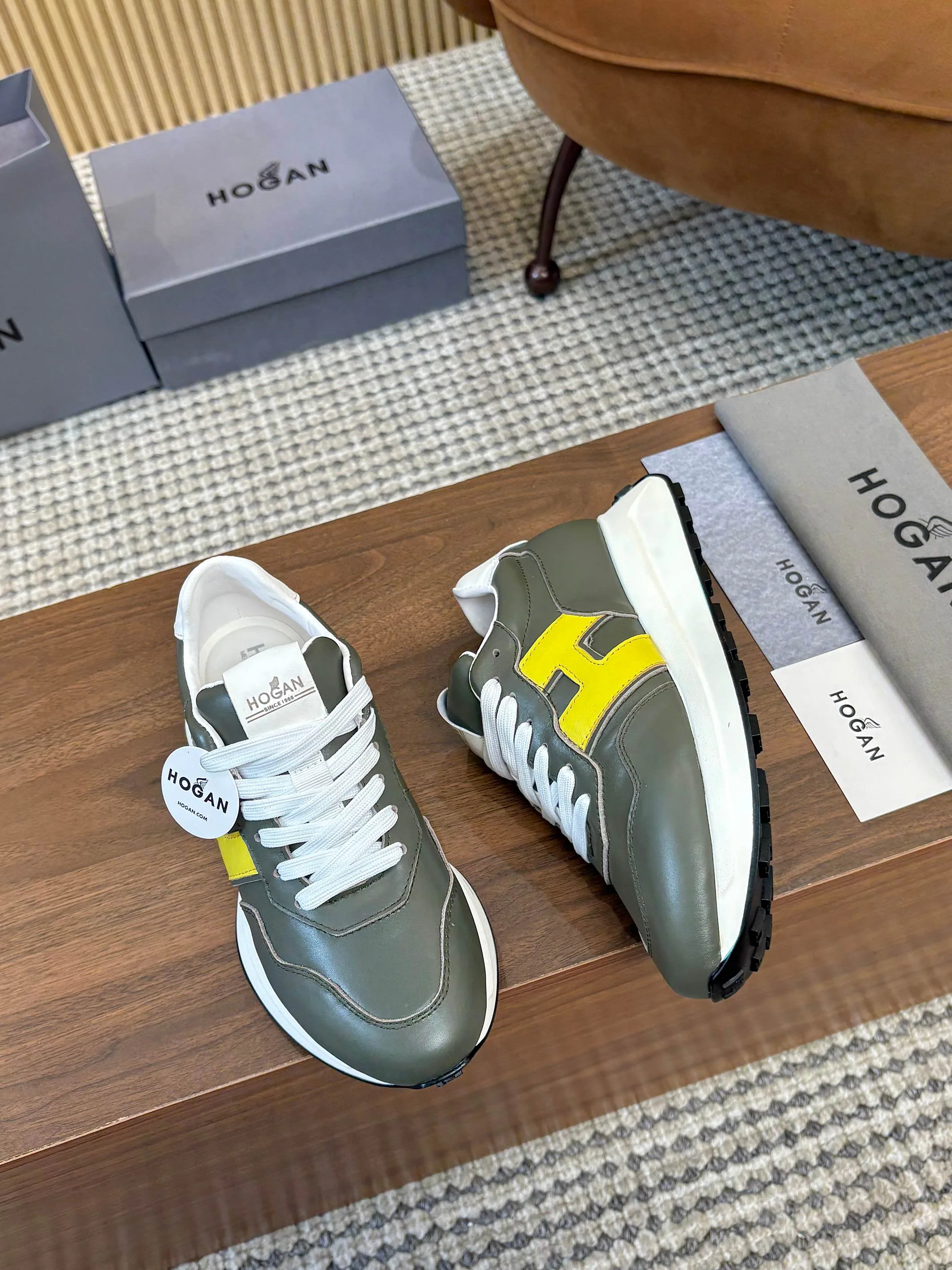 Кроссовки Женские Hogan 122727