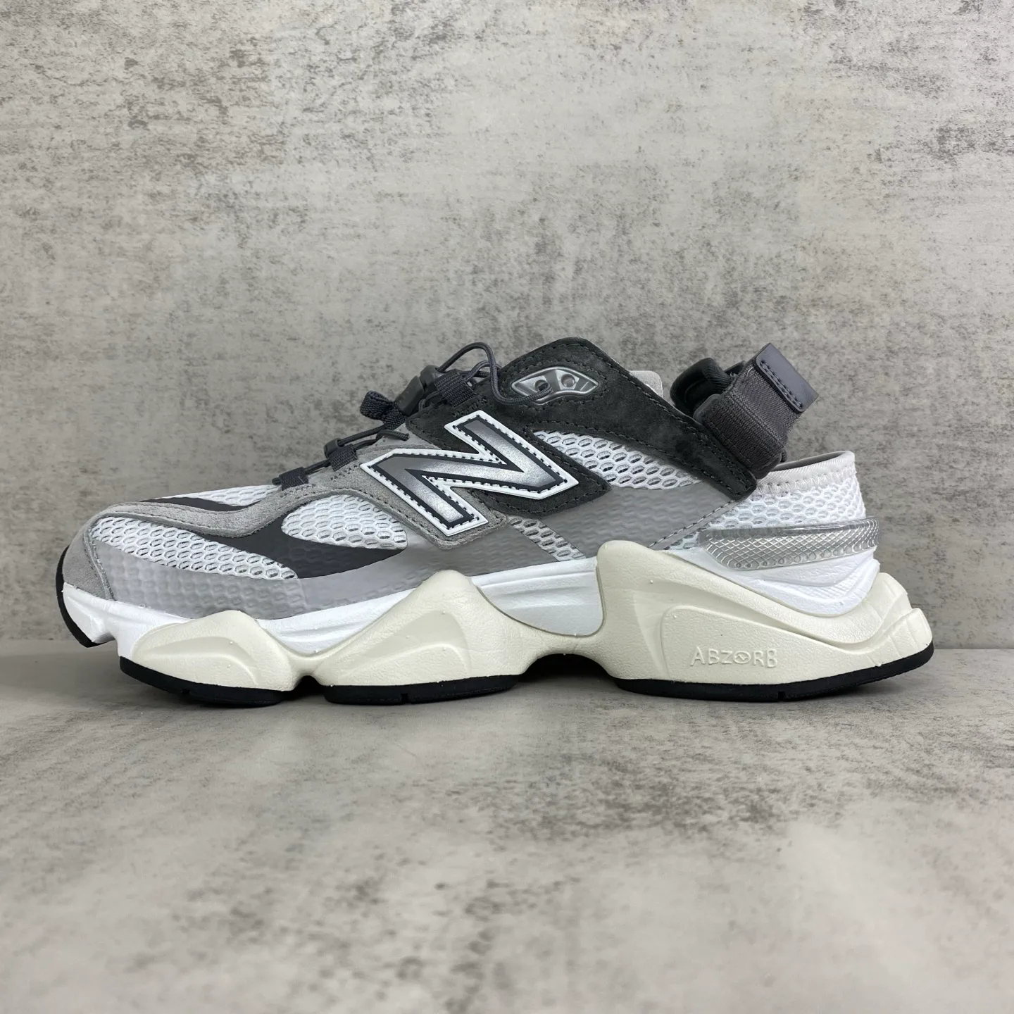 Кроссовки Женские New Balance 17460388