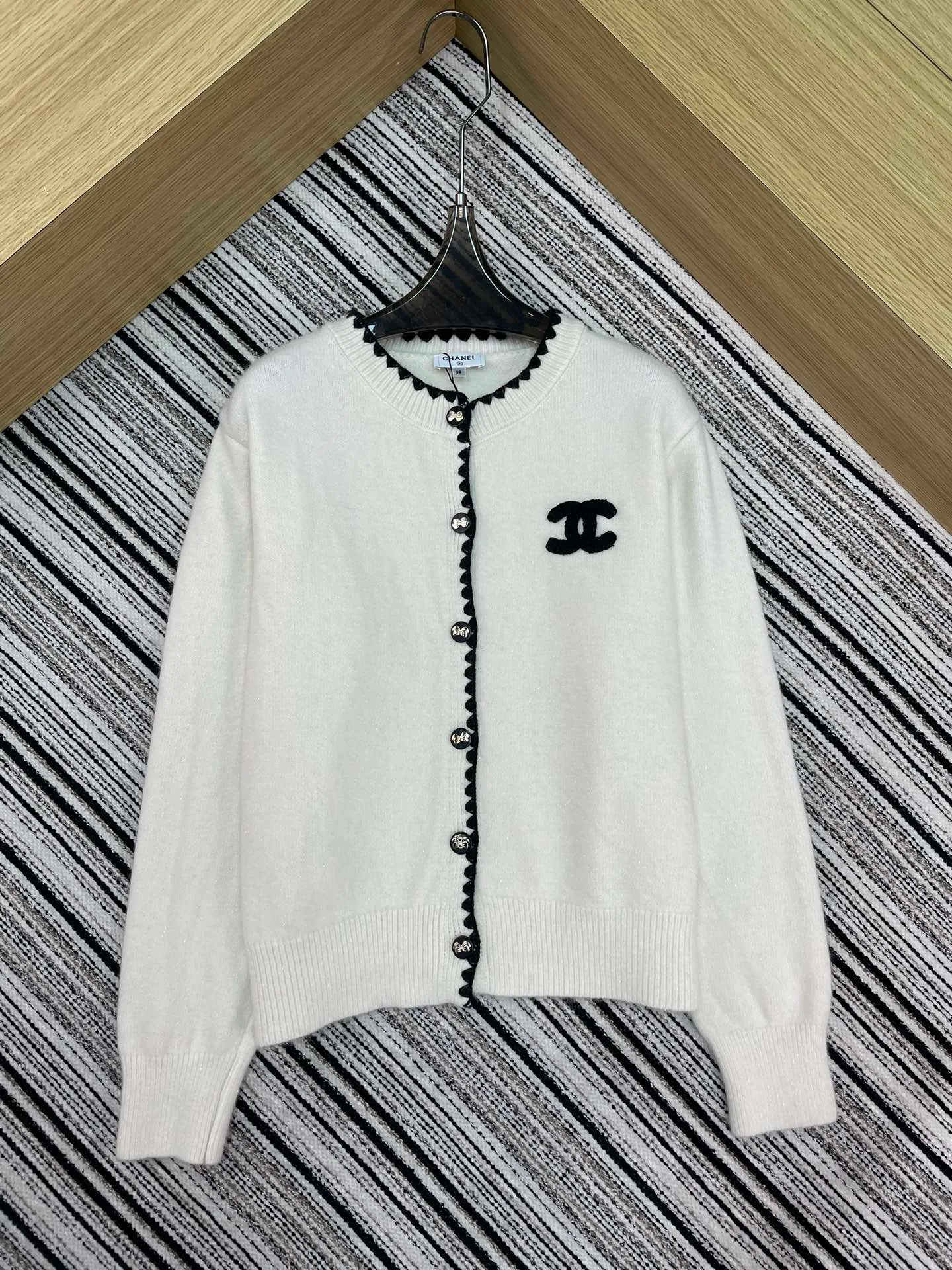 Джемперы И Свитеры Женские Chanel 1533060