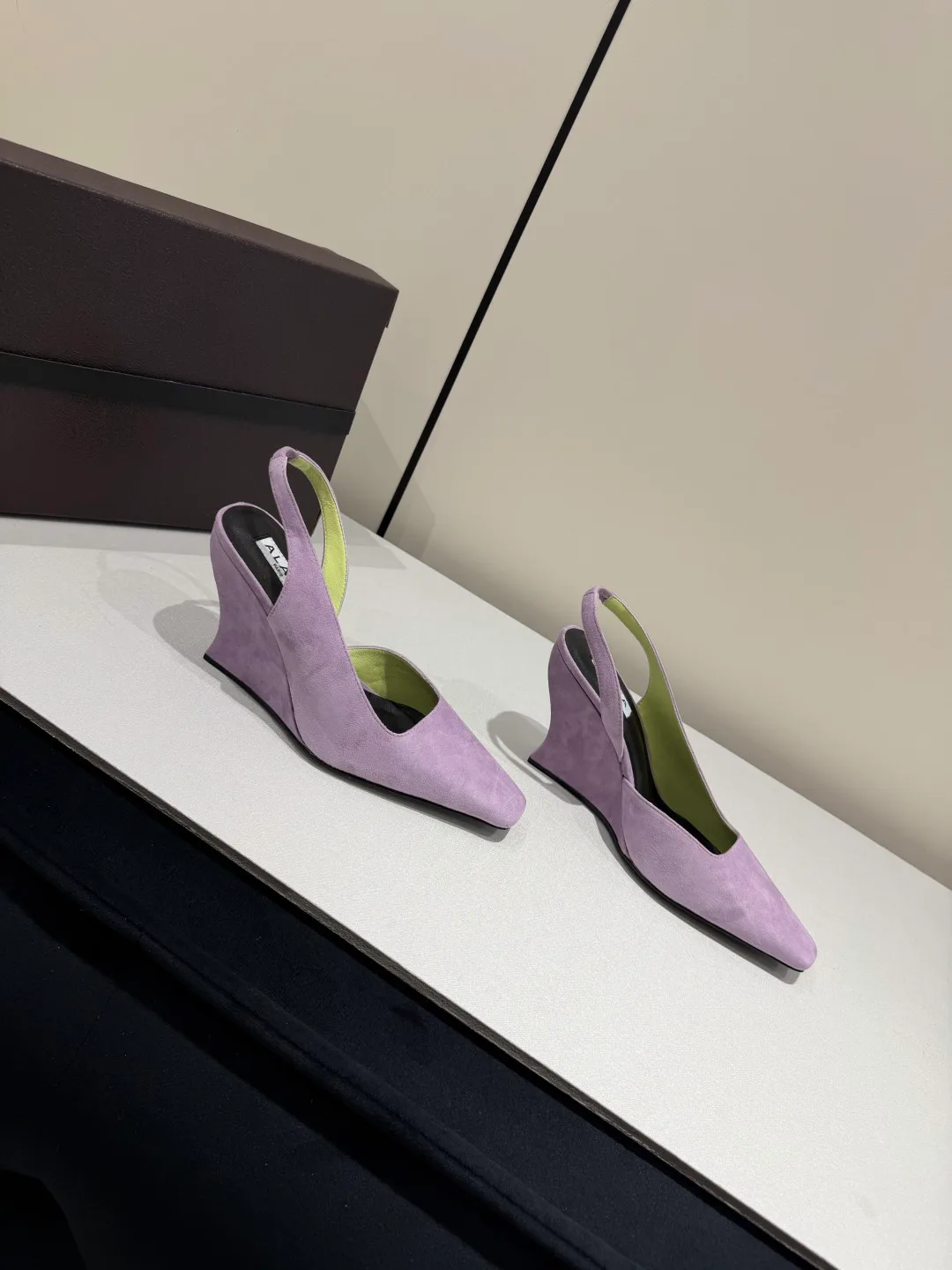 Босоножки Женские Alaia 13142167