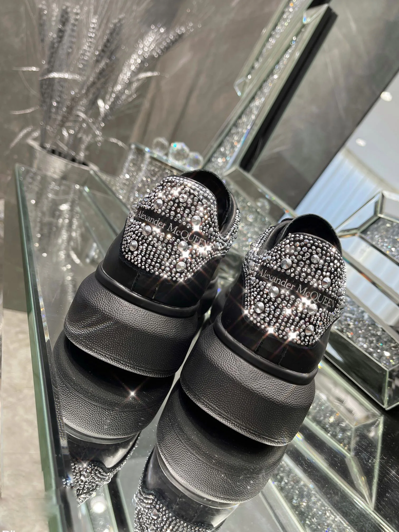 Кроссовки Женские Alexander Mcqueen 3446209
