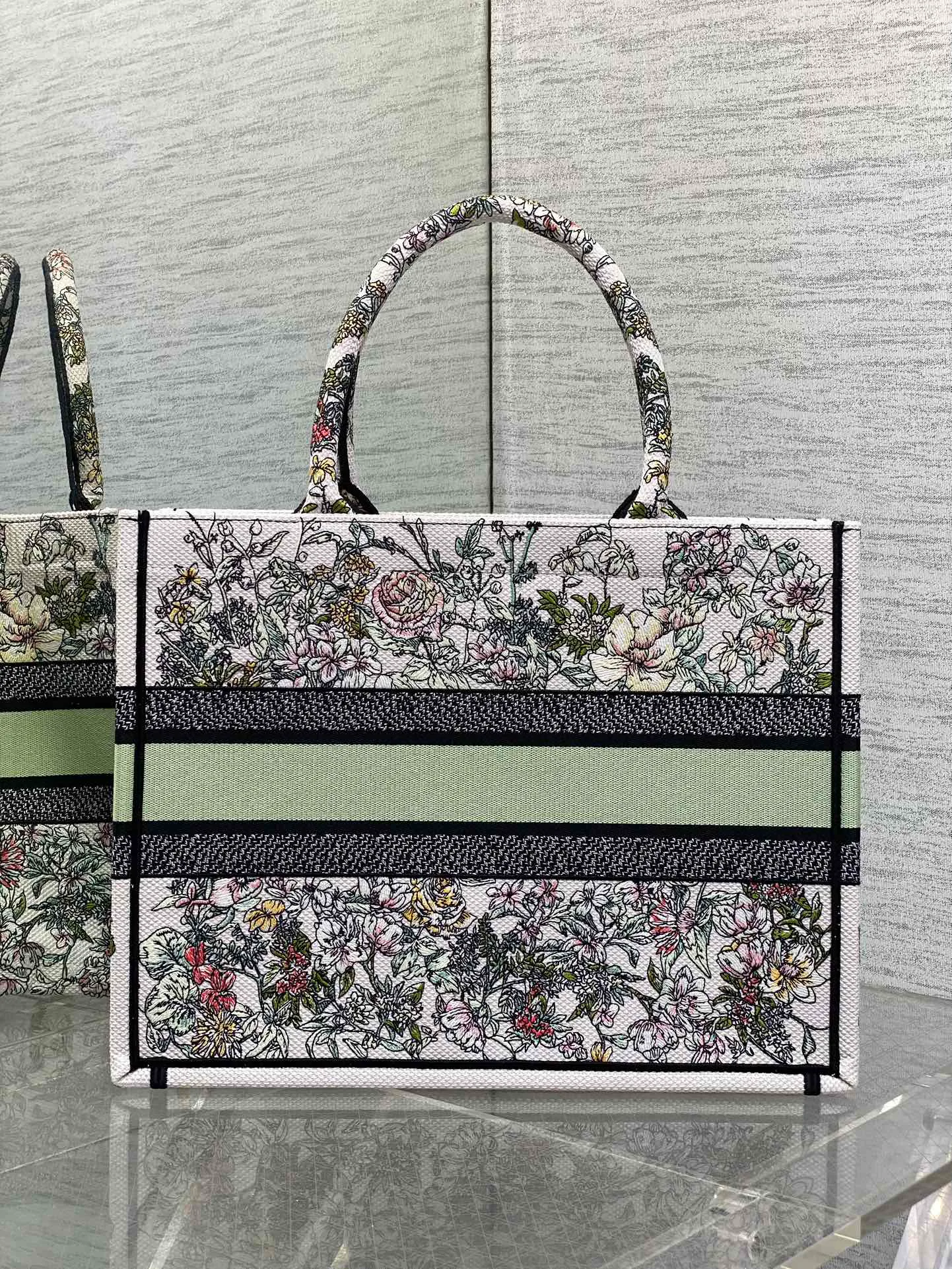 Классические Сумки Женские Christian Dior 11224048