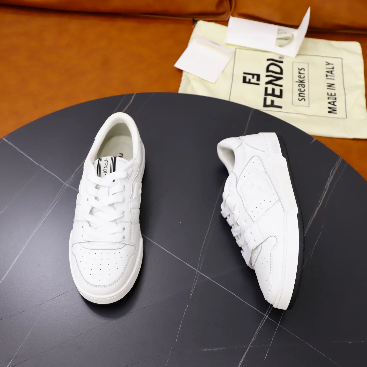 Кроссовки Женские Fendi 18516273
