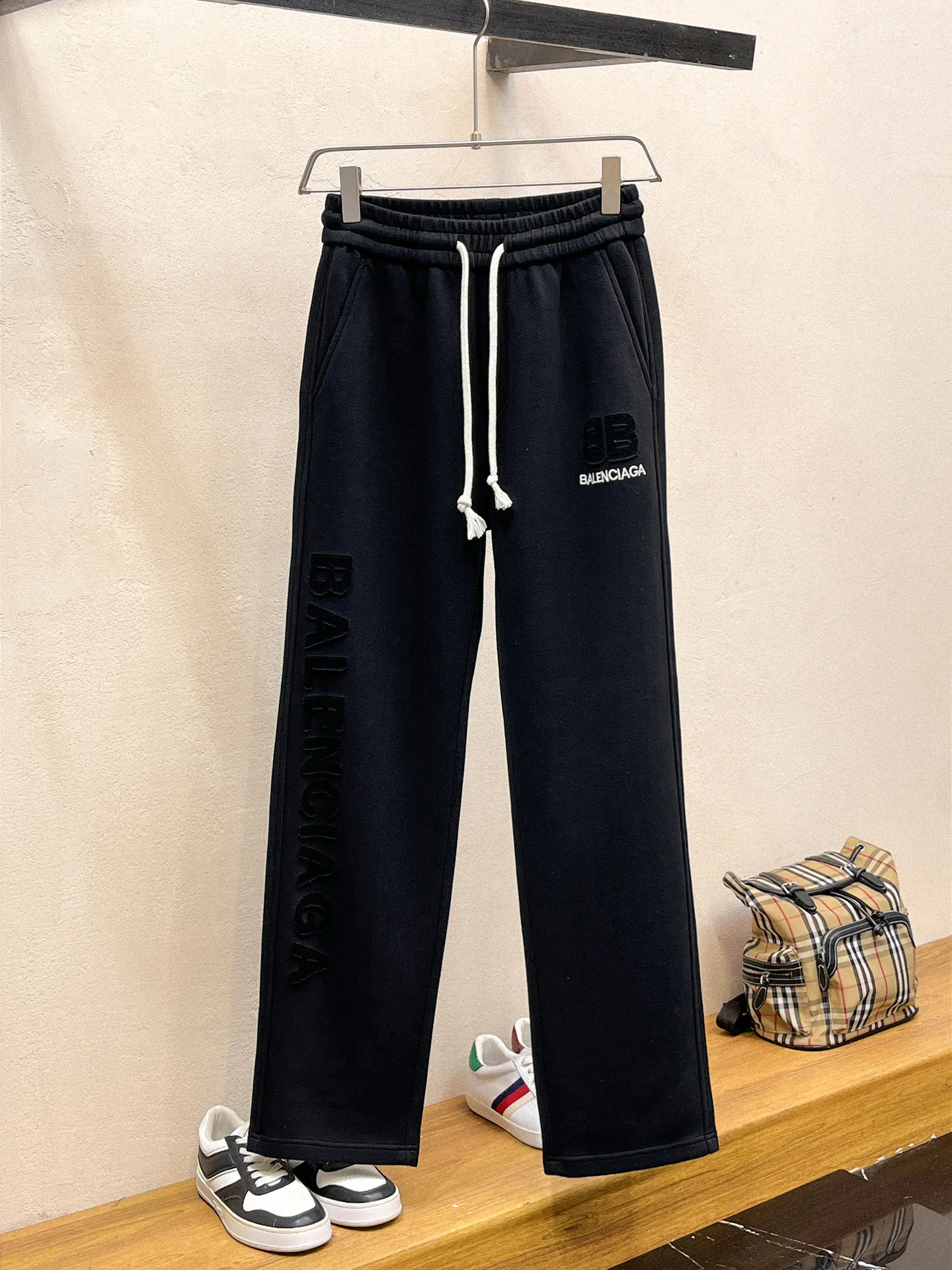 Брюки Женские Balenciaga 10378803