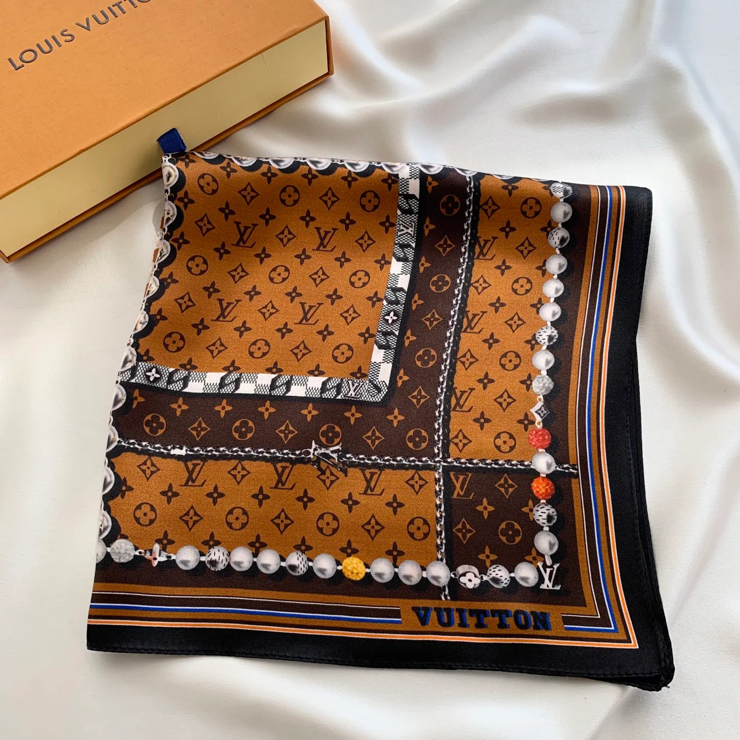 Платки Louis Vuitton 11762599