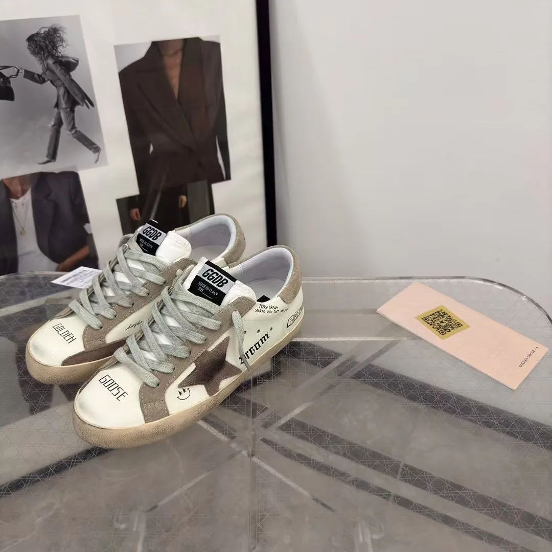 Кроссовки Женские Golden Goose 18265593