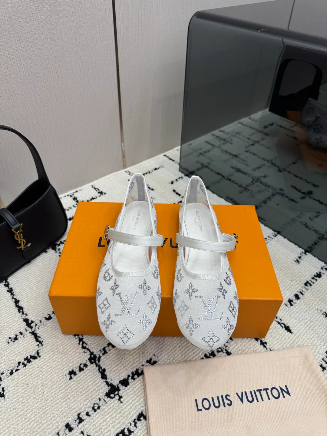 Балетки Женские Louis Vuitton 17947012