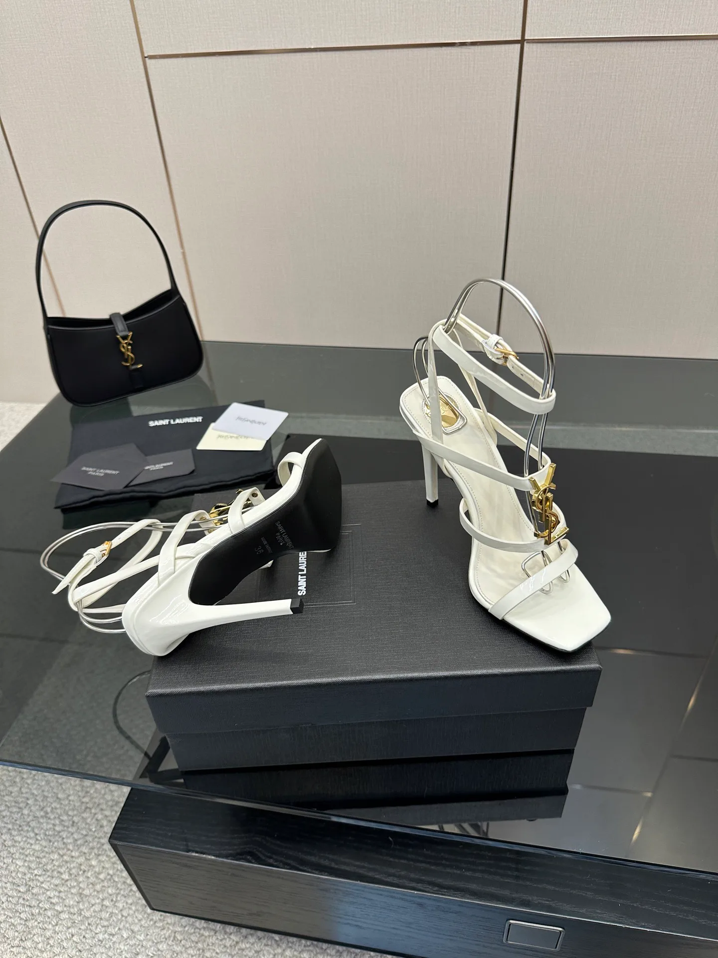 Босоножки Женские Saint Laurent 13164406