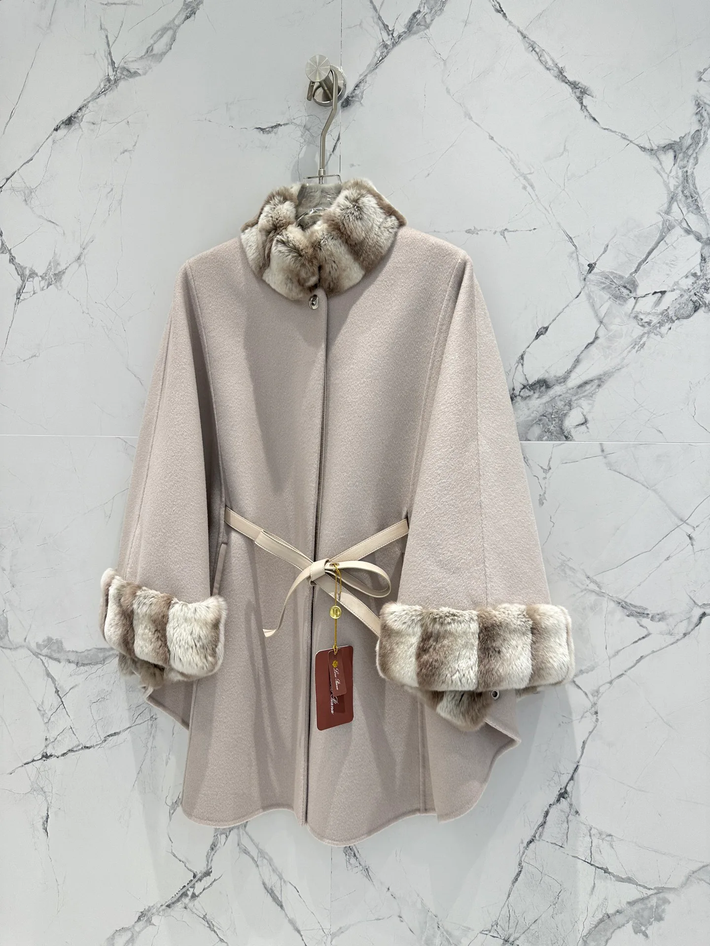 Пальто Женские Loro Piana 18513172