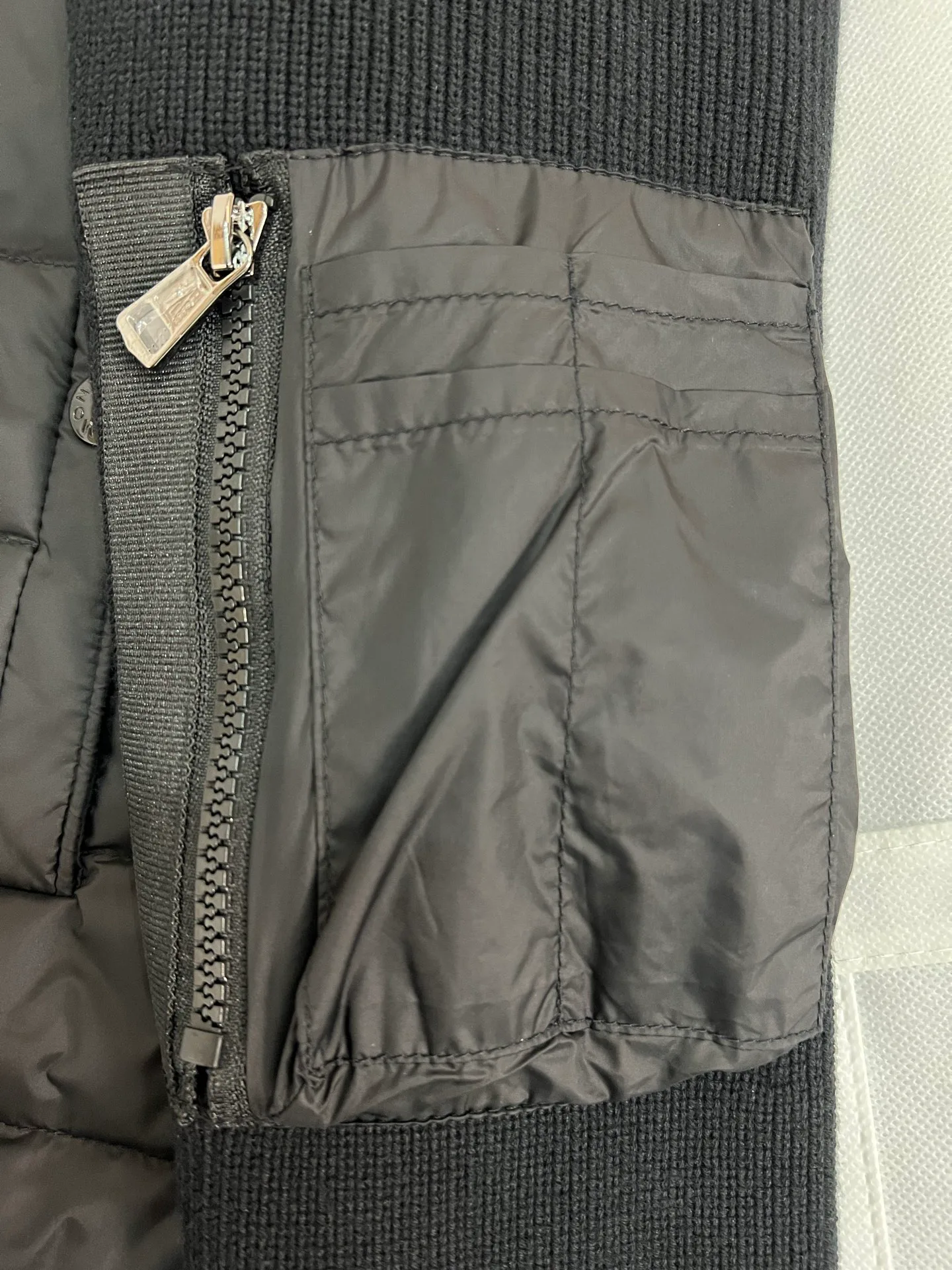 Куртки И Пуховики Мужские Moncler 470149