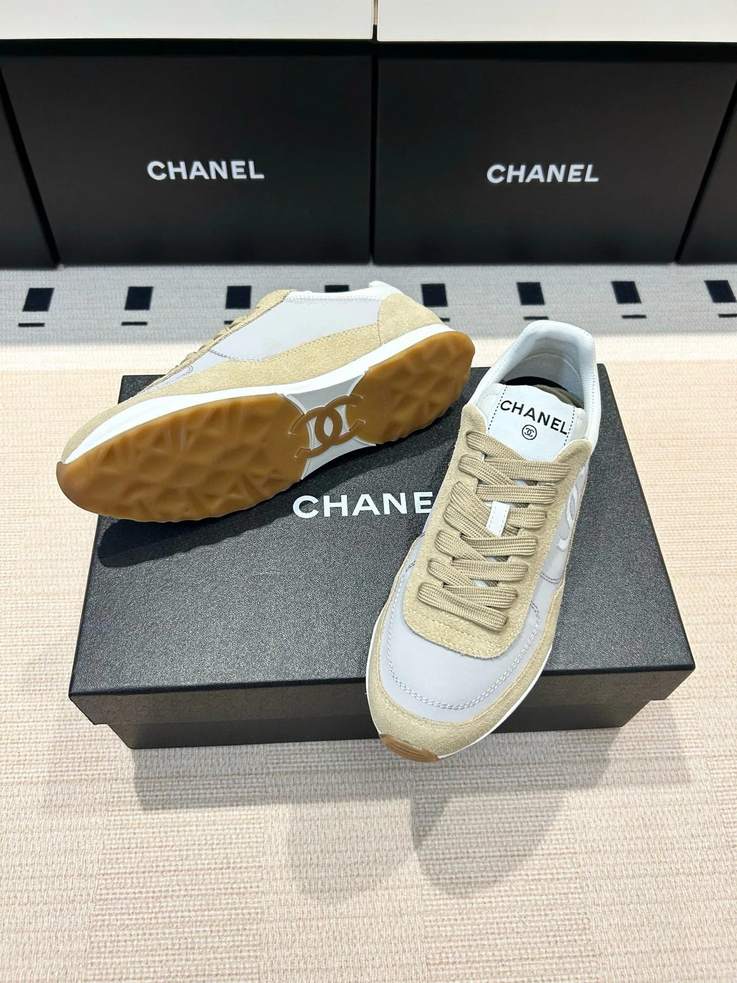 Кроссовки Женские Chanel 4784296
