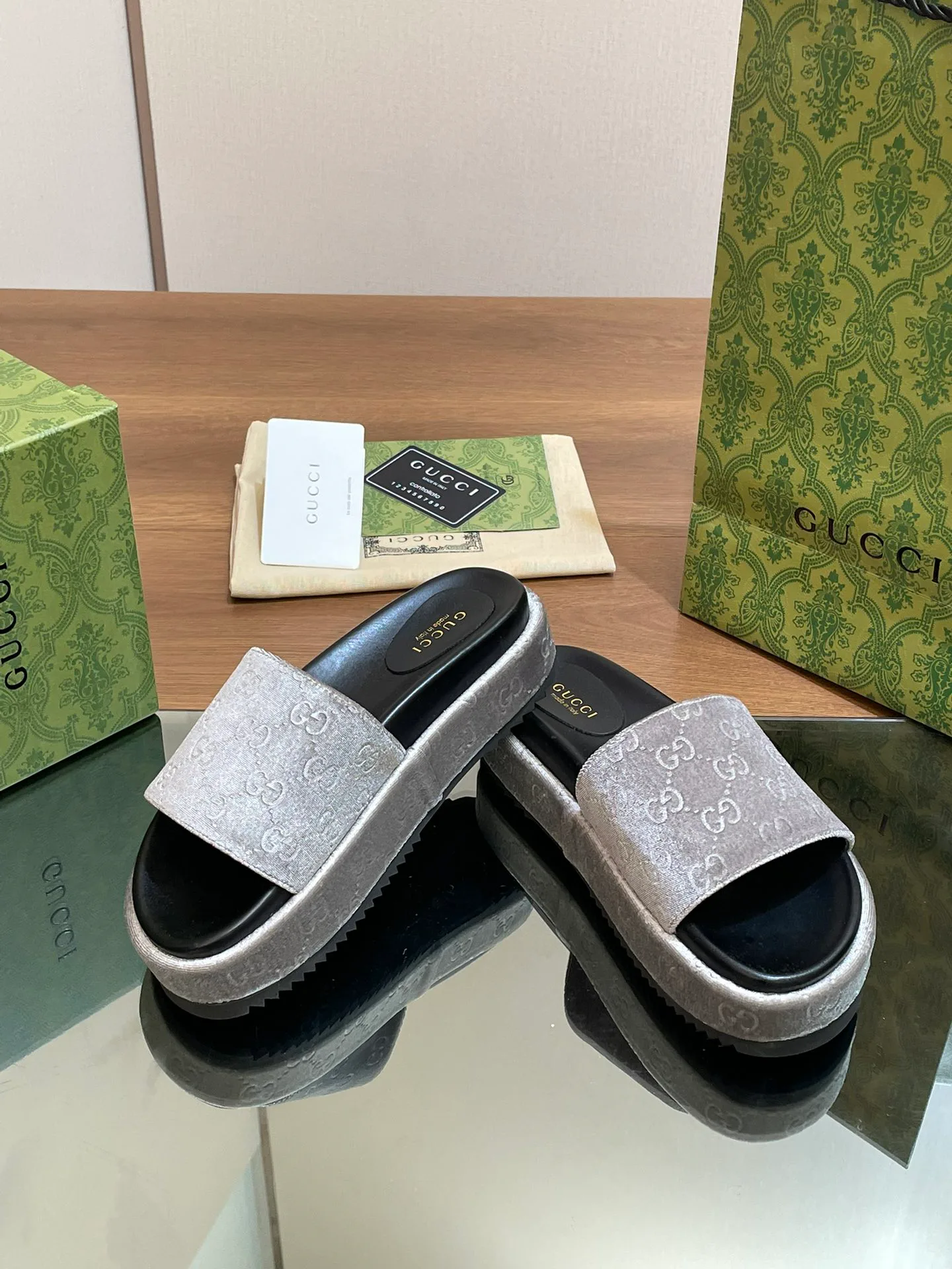 Шлепанцы Женские Gucci 10905