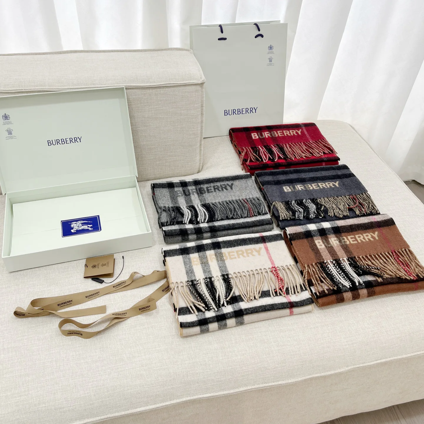 Шарфы Burberry 287827