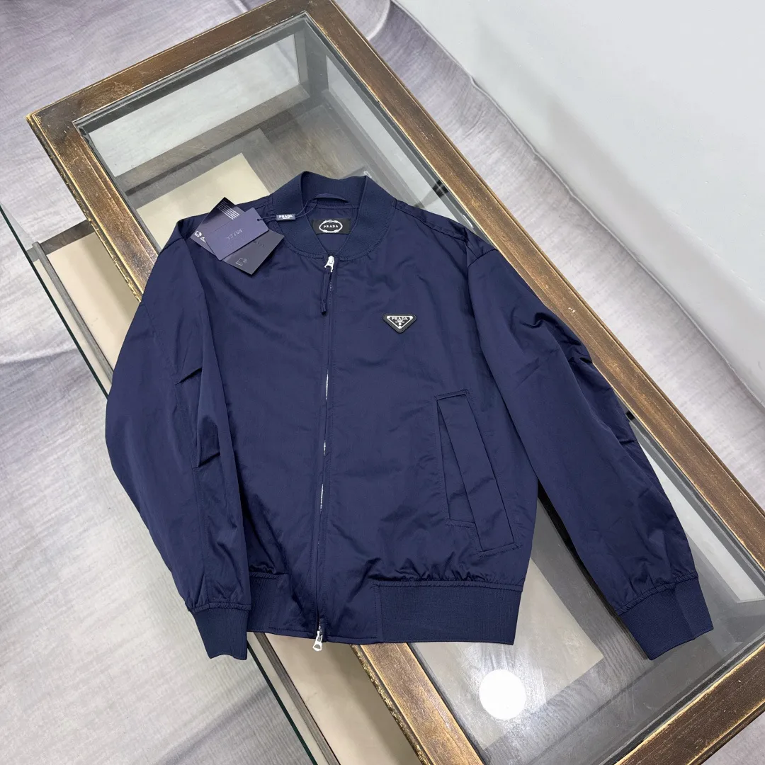 Куртки И Пуховики Мужские Prada 17550788